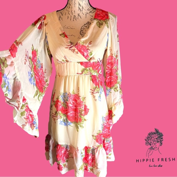 Betsey Johnson Women's Floral Boho Dress Size 4 - Picture 2 of 11